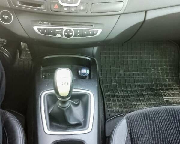 Серый Рено Лагуна, объемом двигателя 2 л и пробегом 244 тыс. км за 6100 $, фото 8 на Automoto.ua