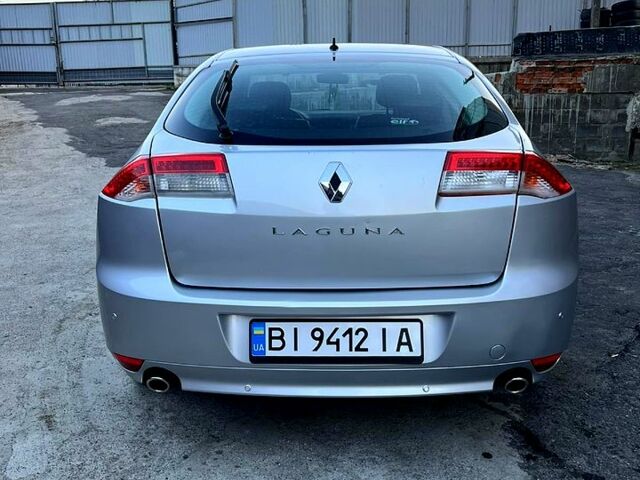Серый Рено Лагуна, объемом двигателя 2 л и пробегом 0 тыс. км за 5200 $, фото 5 на Automoto.ua