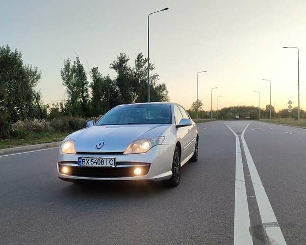 Серый Рено Лагуна, объемом двигателя 1.5 л и пробегом 277 тыс. км за 5850 $, фото 2 на Automoto.ua