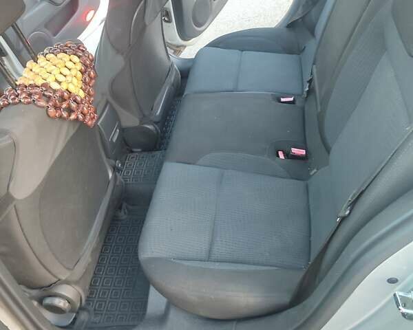 Серый Рено Лагуна, объемом двигателя 1.5 л и пробегом 277 тыс. км за 5850 $, фото 13 на Automoto.ua