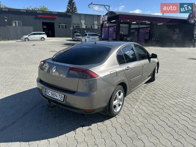 Серый Рено Лагуна, объемом двигателя 1.46 л и пробегом 258 тыс. км за 5200 $, фото 15 на Automoto.ua