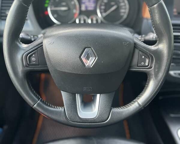 Серый Рено Лагуна, объемом двигателя 2 л и пробегом 271 тыс. км за 5700 $, фото 21 на Automoto.ua