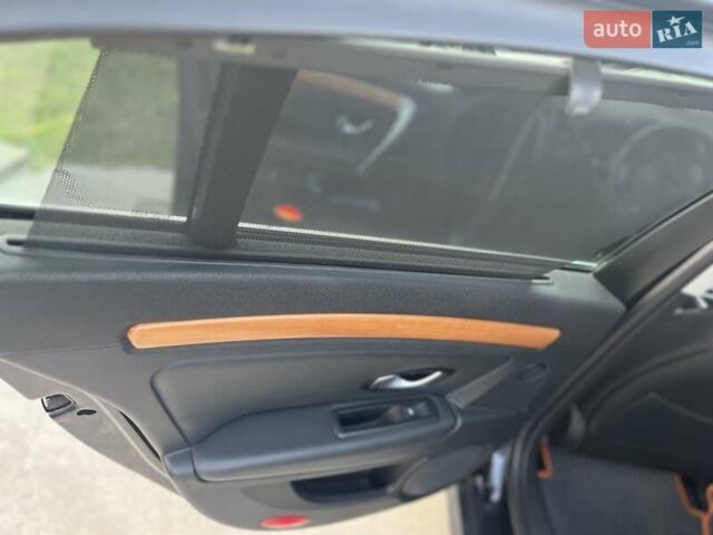 Серый Рено Лагуна, объемом двигателя 2 л и пробегом 271 тыс. км за 5700 $, фото 32 на Automoto.ua