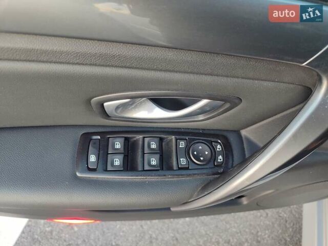 Серый Рено Лагуна, объемом двигателя 1.5 л и пробегом 277 тыс. км за 5850 $, фото 25 на Automoto.ua