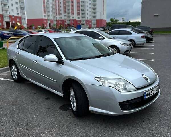 Серый Рено Лагуна, объемом двигателя 2 л и пробегом 314 тыс. км за 4999 $, фото 2 на Automoto.ua