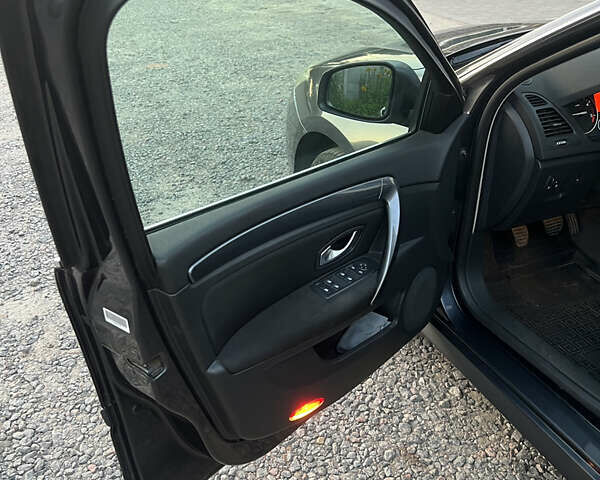 Серый Рено Лагуна, объемом двигателя 1.5 л и пробегом 256 тыс. км за 6000 $, фото 21 на Automoto.ua