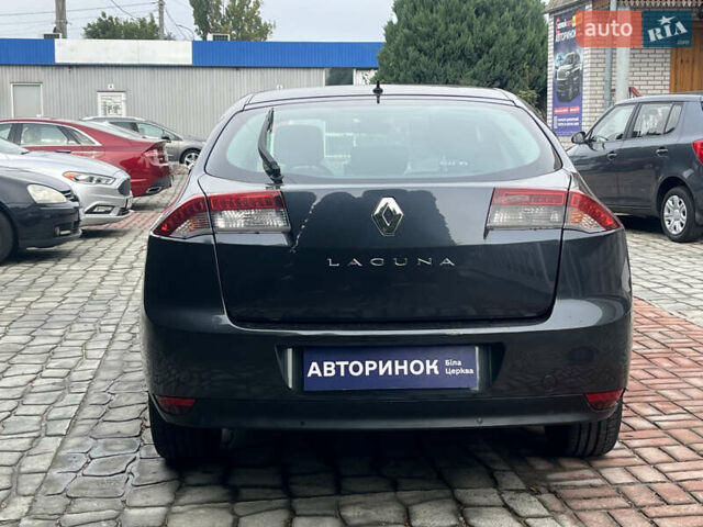 Рено Лагуна 2009 в Белой Церкве на Automoto.ua Серый Рено Лагуна, объемом двигателя 1.5 л и пробегом 304 тыс. км за 5500 $, фото 5 на Automoto.ua