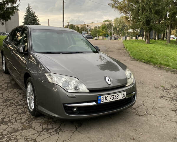 Серый Рено Лагуна, объемом двигателя 2 л и пробегом 314 тыс. км за 5999 $, фото 7 на Automoto.ua