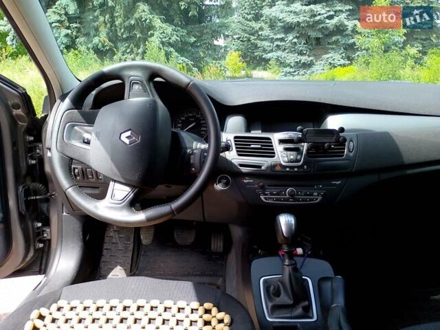 Сірий Рено Лагуна, об'ємом двигуна 1.46 л та пробігом 270 тис. км за 5900 $, фото 3 на Automoto.ua