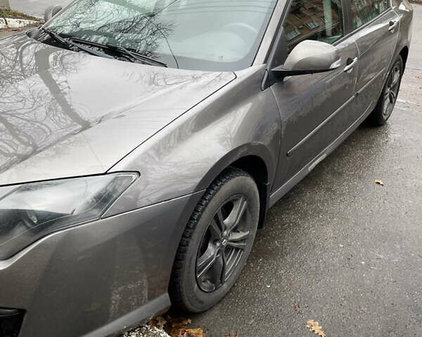 Серый Рено Лагуна, объемом двигателя 1.5 л и пробегом 370 тыс. км за 6000 $, фото 6 на Automoto.ua