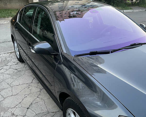 Серый Рено Лагуна, объемом двигателя 1.5 л и пробегом 256 тыс. км за 6000 $, фото 38 на Automoto.ua