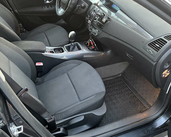 Серый Рено Лагуна, объемом двигателя 1.5 л и пробегом 256 тыс. км за 6000 $, фото 16 на Automoto.ua