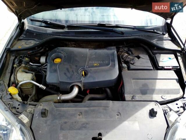 Сірий Рено Лагуна, об'ємом двигуна 1.46 л та пробігом 270 тис. км за 5900 $, фото 4 на Automoto.ua
