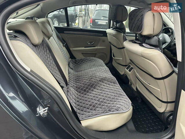 Серый Рено Лагуна, объемом двигателя 1.9 л и пробегом 230 тыс. км за 10000 $, фото 21 на Automoto.ua