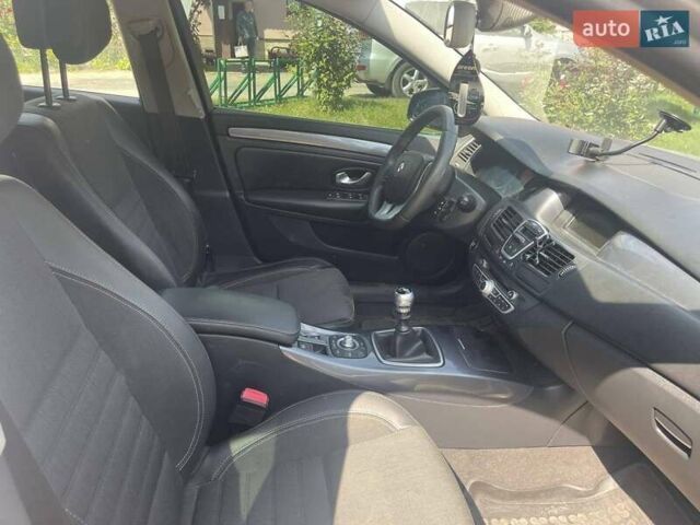 Серый Рено Лагуна, объемом двигателя 2 л и пробегом 270 тыс. км за 6150 $, фото 4 на Automoto.ua