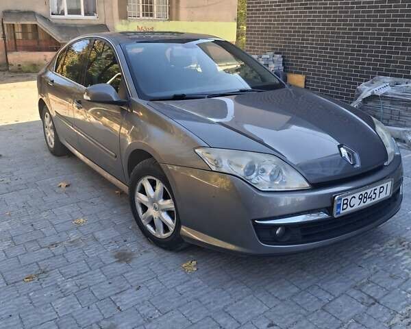Рено Лагуна 2010 в Львове на Automoto.ua Серый Рено Лагуна, объемом двигателя 1.46 л и пробегом 273 тыс. км за 5300 $, фото 9 на Automoto.ua