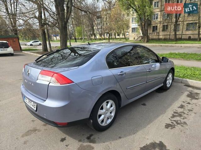 Серый Рено Лагуна, объемом двигателя 1.5 л и пробегом 310 тыс. км за 5300 $, фото 6 на Automoto.ua