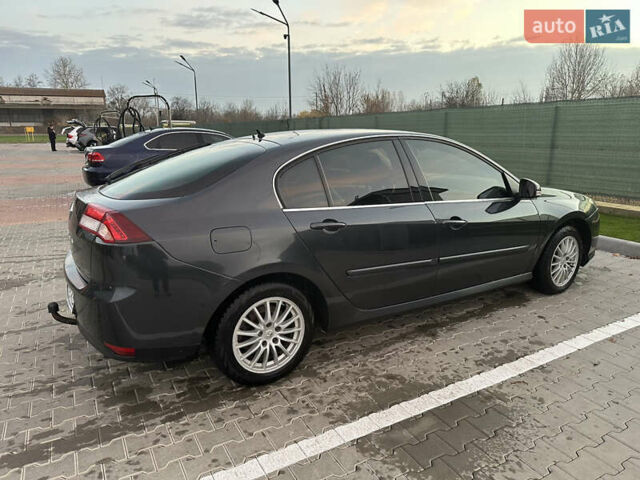 Серый Рено Лагуна, объемом двигателя 1.5 л и пробегом 241 тыс. км за 7100 $, фото 4 на Automoto.ua