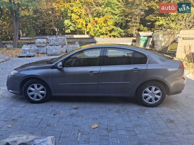 Рено Лагуна 2010 в Львове на Automoto.ua Серый Рено Лагуна, объемом двигателя 1.46 л и пробегом 273 тыс. км за 5300 $, фото 13 на Automoto.ua