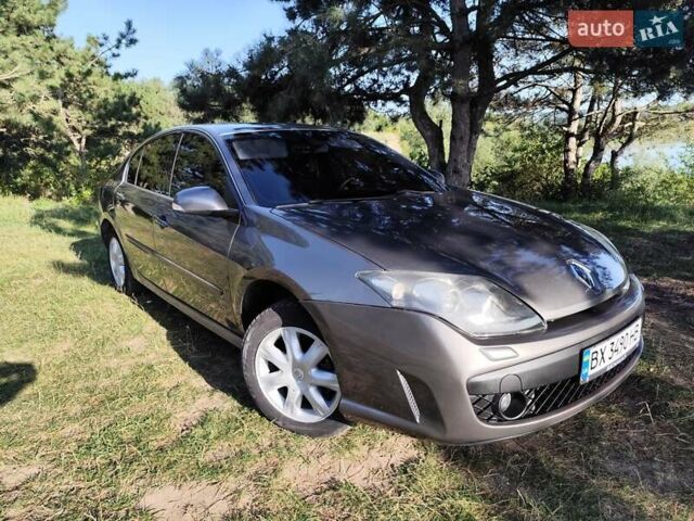 Сірий Рено Лагуна, об'ємом двигуна 1.5 л та пробігом 277 тис. км за 5800 $, фото 9 на Automoto.ua