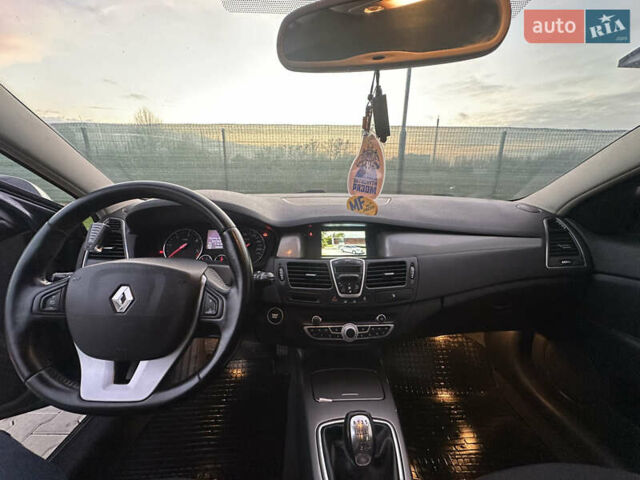 Серый Рено Лагуна, объемом двигателя 1.5 л и пробегом 241 тыс. км за 7100 $, фото 11 на Automoto.ua