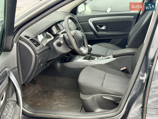 Серый Рено Лагуна, объемом двигателя 1.5 л и пробегом 184 тыс. км за 7150 $, фото 10 на Automoto.ua