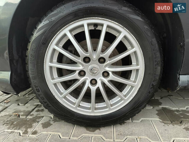 Серый Рено Лагуна, объемом двигателя 1.5 л и пробегом 241 тыс. км за 7100 $, фото 32 на Automoto.ua