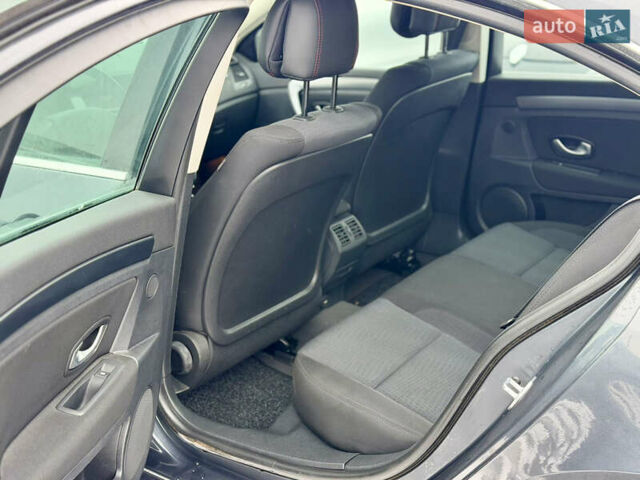 Серый Рено Лагуна, объемом двигателя 1.5 л и пробегом 184 тыс. км за 7150 $, фото 11 на Automoto.ua