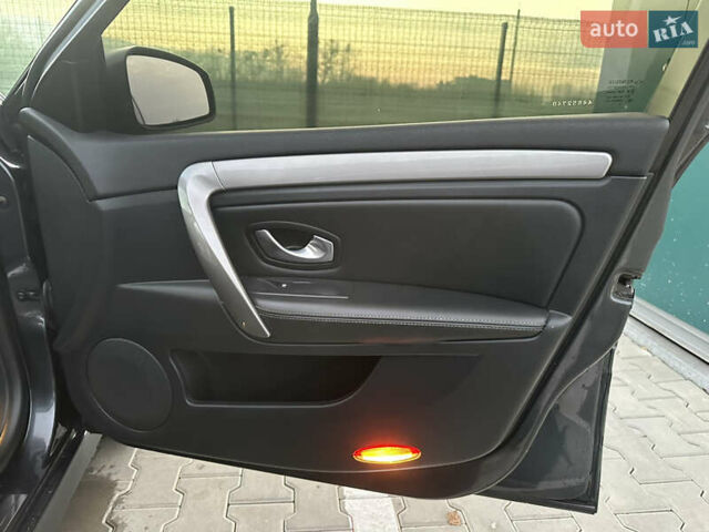 Серый Рено Лагуна, объемом двигателя 1.5 л и пробегом 241 тыс. км за 7100 $, фото 28 на Automoto.ua