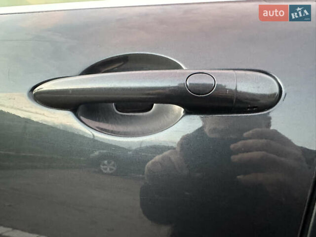 Серый Рено Лагуна, объемом двигателя 1.5 л и пробегом 241 тыс. км за 7100 $, фото 30 на Automoto.ua