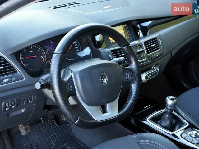 Серый Рено Лагуна, объемом двигателя 1.46 л и пробегом 290 тыс. км за 5999 $, фото 17 на Automoto.ua
