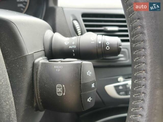 Сірий Рено Лагуна, об'ємом двигуна 1.46 л та пробігом 234 тис. км за 7500 $, фото 22 на Automoto.ua