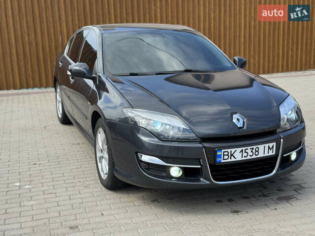 Серый Рено Лагуна, объемом двигателя 1.5 л и пробегом 185 тыс. км за 7250 $, фото 2 на Automoto.ua