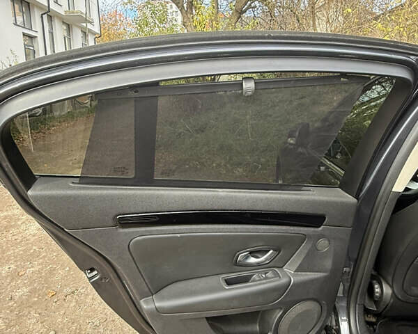 Сірий Рено Лагуна, об'ємом двигуна 1.46 л та пробігом 289 тис. км за 5800 $, фото 19 на Automoto.ua