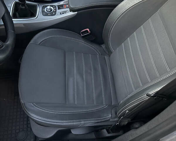 Серый Рено Лагуна, объемом двигателя 1.5 л и пробегом 205 тыс. км за 5999 $, фото 11 на Automoto.ua