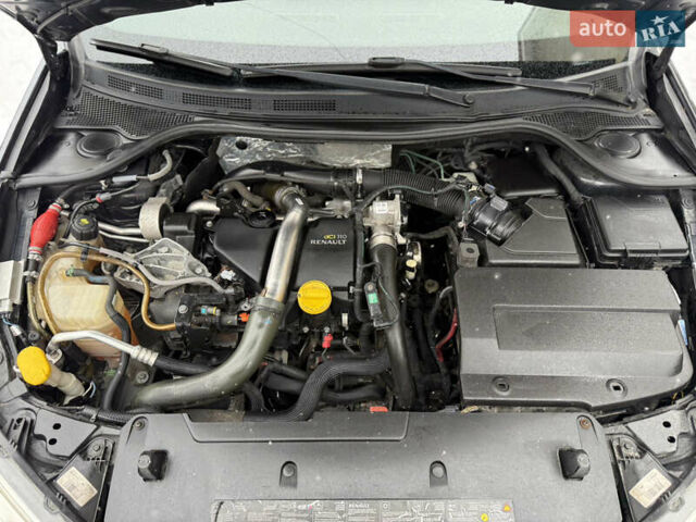 Серый Рено Лагуна, объемом двигателя 1.46 л и пробегом 290 тыс. км за 6500 $, фото 18 на Automoto.ua