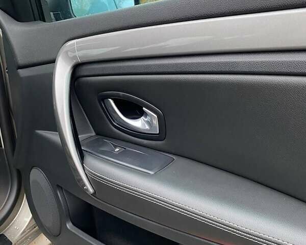 Сірий Рено Лагуна, об'ємом двигуна 1.46 л та пробігом 224 тис. км за 6800 $, фото 13 на Automoto.ua