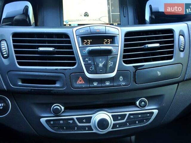 Серый Рено Лагуна, объемом двигателя 1.46 л и пробегом 290 тыс. км за 5999 $, фото 31 на Automoto.ua