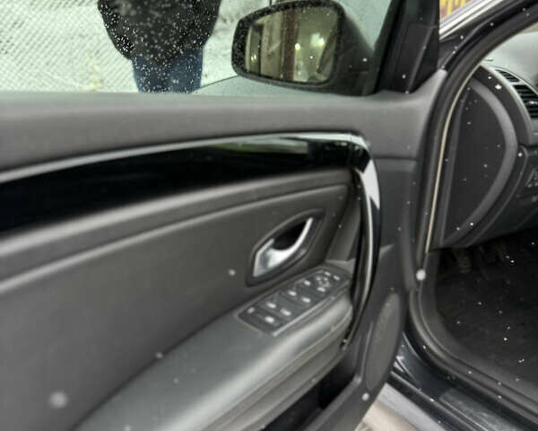 Серый Рено Лагуна, объемом двигателя 1.46 л и пробегом 290 тыс. км за 6500 $, фото 15 на Automoto.ua