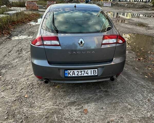 Серый Рено Лагуна, объемом двигателя 2 л и пробегом 210 тыс. км за 5400 $, фото 3 на Automoto.ua