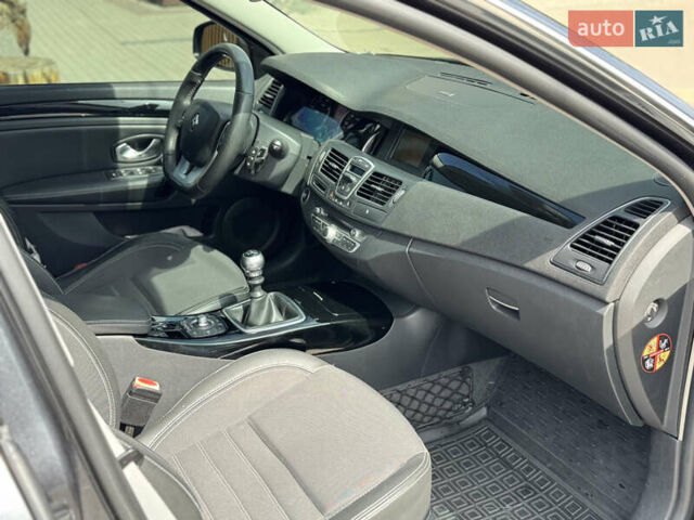 Серый Рено Лагуна, объемом двигателя 1.5 л и пробегом 185 тыс. км за 7250 $, фото 6 на Automoto.ua