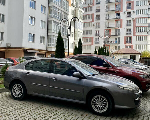 Рено Лагуна 2011 в Ивано-Франковске на Automoto.ua Серый Рено Лагуна, объемом двигателя 1.46 л и пробегом 224 тыс. км за 7400 $, фото 3 на Automoto.ua