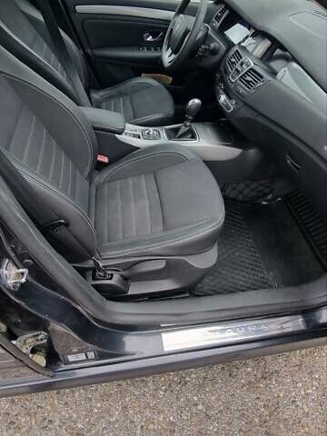 Серый Рено Лагуна, объемом двигателя 1.5 л и пробегом 272 тыс. км за 6800 $, фото 11 на Automoto.ua