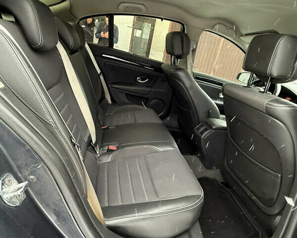 Серый Рено Лагуна, объемом двигателя 1.46 л и пробегом 290 тыс. км за 6500 $, фото 10 на Automoto.ua