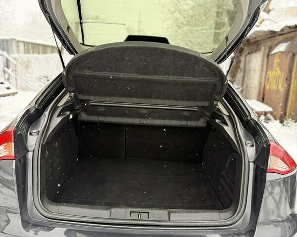 Серый Рено Лагуна, объемом двигателя 1.46 л и пробегом 290 тыс. км за 6500 $, фото 11 на Automoto.ua