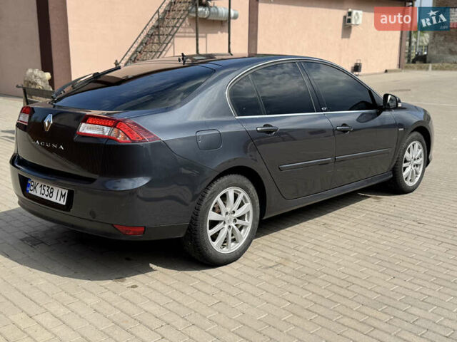 Серый Рено Лагуна, объемом двигателя 1.5 л и пробегом 185 тыс. км за 7250 $, фото 3 на Automoto.ua