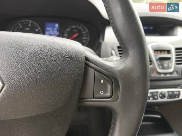 Сірий Рено Лагуна, об'ємом двигуна 1.46 л та пробігом 234 тис. км за 7500 $, фото 18 на Automoto.ua