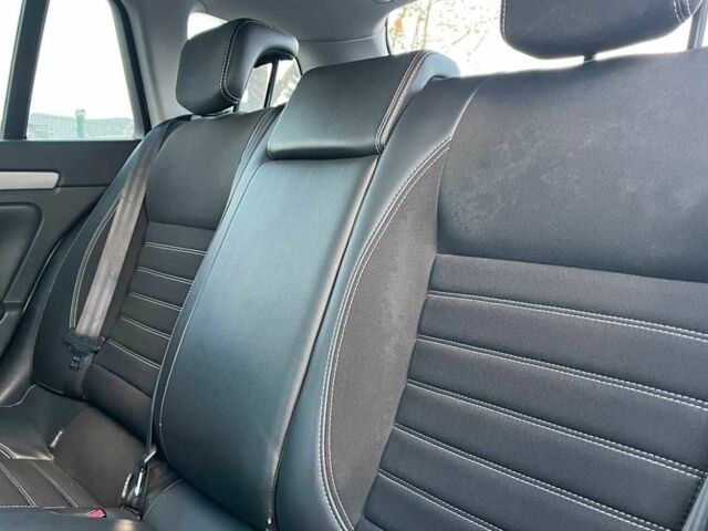 Рено Лагуна 2012 в Коломые на Automoto.ua Серый Рено Лагуна, объемом двигателя 1.5 л и пробегом 238 тыс. км за 7800 $, фото 20 на Automoto.ua