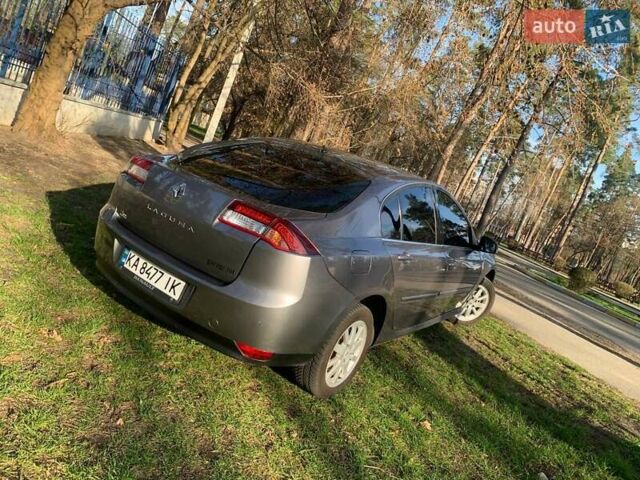 Серый Рено Лагуна, объемом двигателя 1.5 л и пробегом 370 тыс. км за 6500 $, фото 5 на Automoto.ua