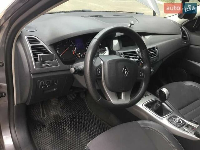Серый Рено Лагуна, объемом двигателя 1.5 л и пробегом 370 тыс. км за 6500 $, фото 52 на Automoto.ua